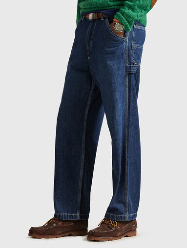 Jeans with accent stitching - 3