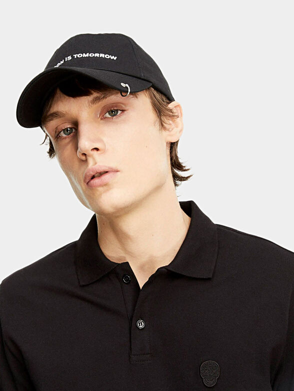 Baseball cap with metal accent - 5