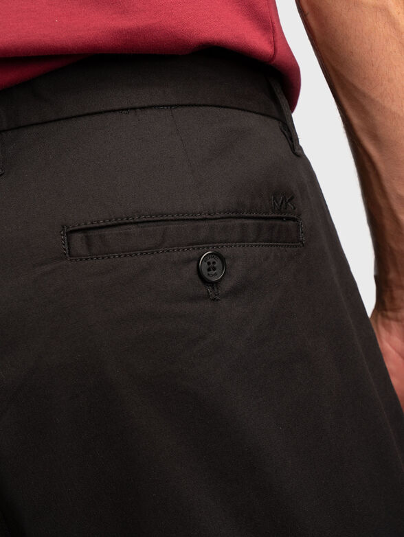 Chino trousers in beige - 3