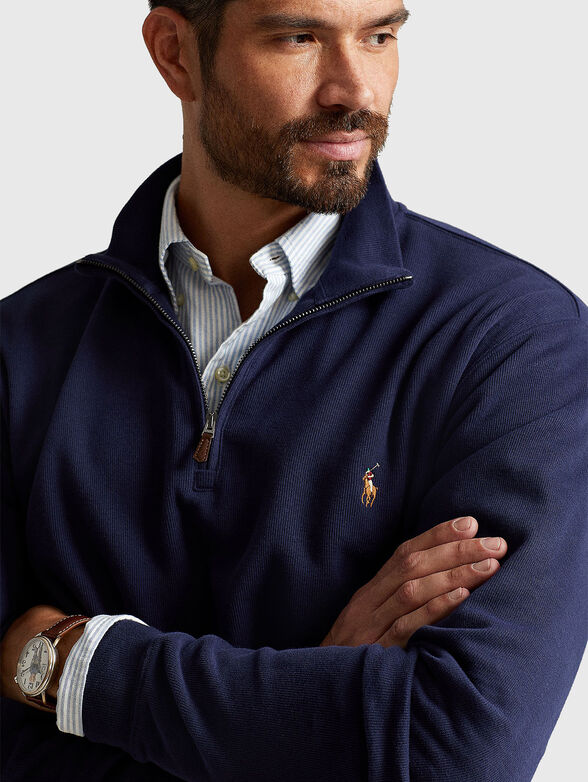 Pullover with accent zip - 4