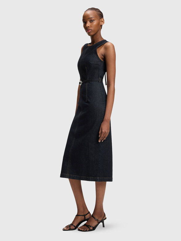 Sleeveless denim dress with belt - 4