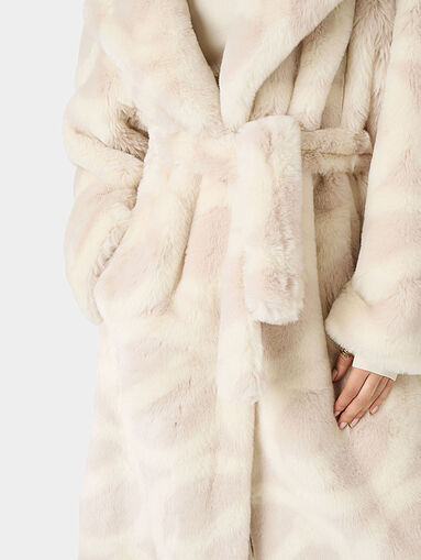 Coat with eco fur texture - 3