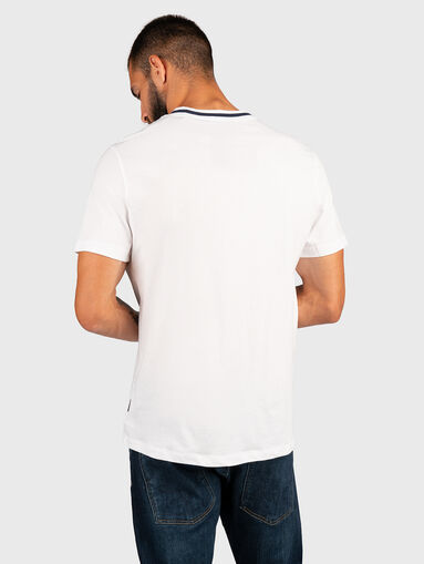 T-shirt with contrast print - 3