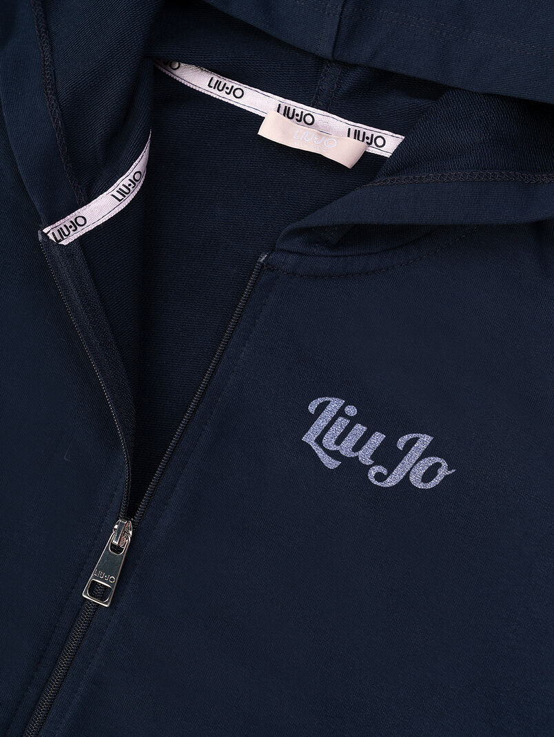 Hooded sweatshirt with print on the back - 3