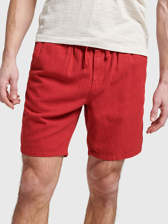 Червени къси панталони с връзки - 1