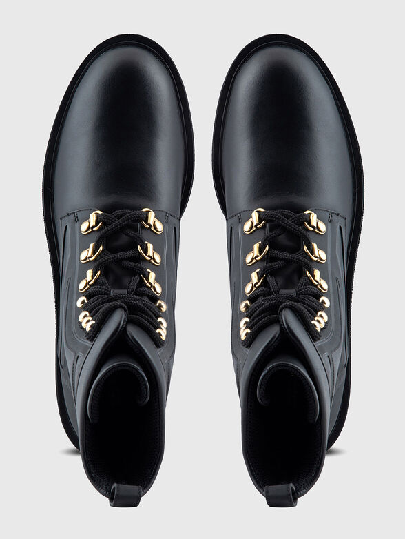 Lace-up leather boots - 6