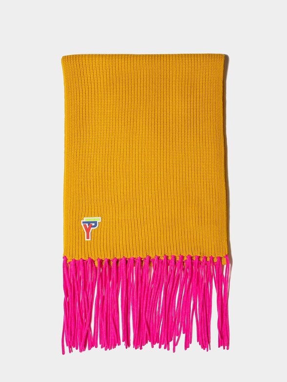 Knitted scarf with fringles and logo - 1