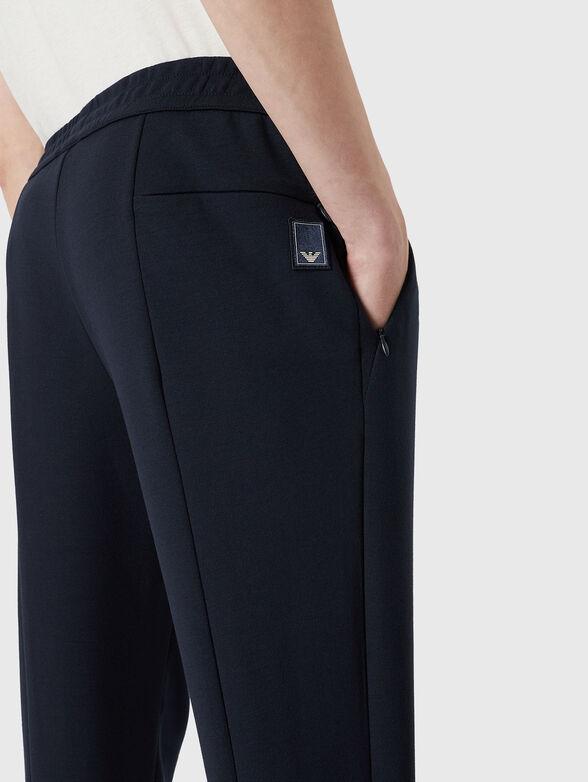 Sports trousers with logo - 3