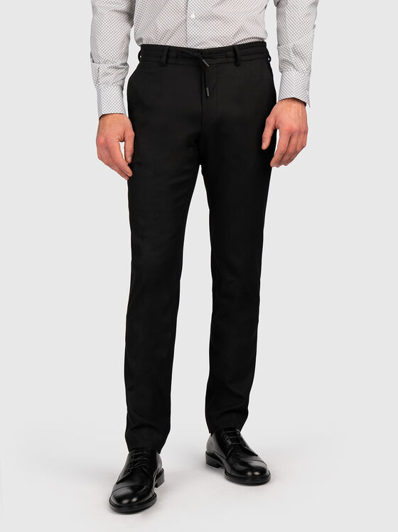 Черен панталон с връзки - 1