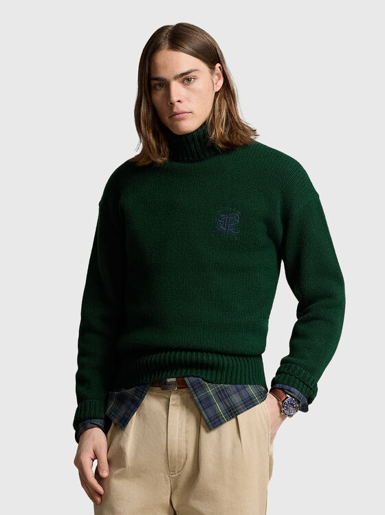 Wool blend turtleneck in dark green - 1