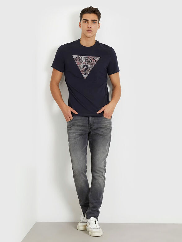 Black T-shirt with triangular logo print - 2