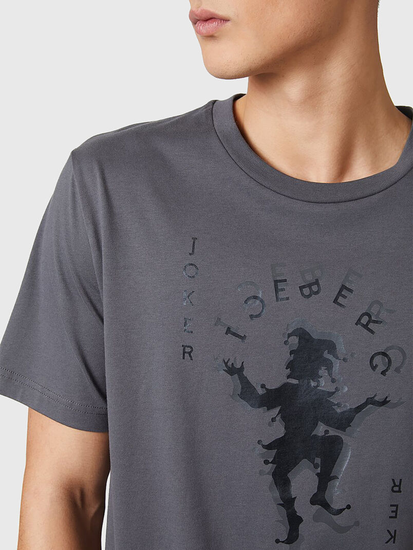 Grey T-shirt with print - 3