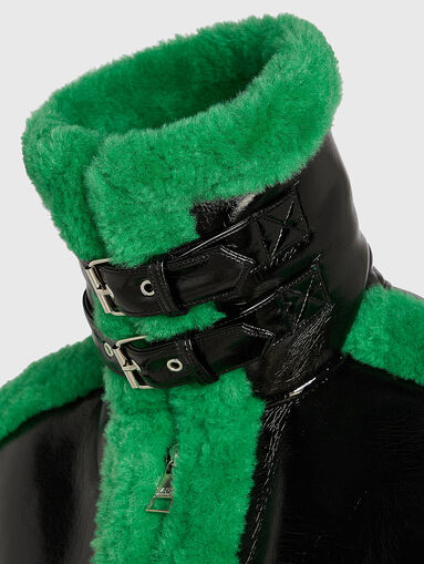 Jacket in green color - 4