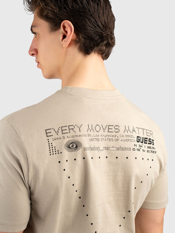 T-shirt with a statement print on the back - 3