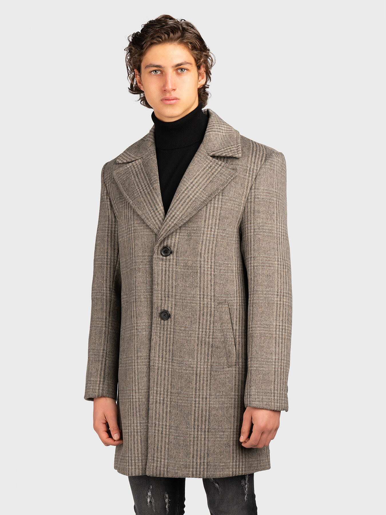 Coat of wool blend brand GUESS Globalbrandsstore en