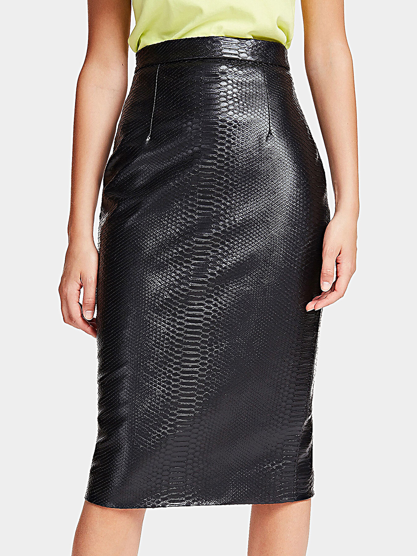 FATIMA High waisted leather skirt brand GUESS Globalbrandsstore en