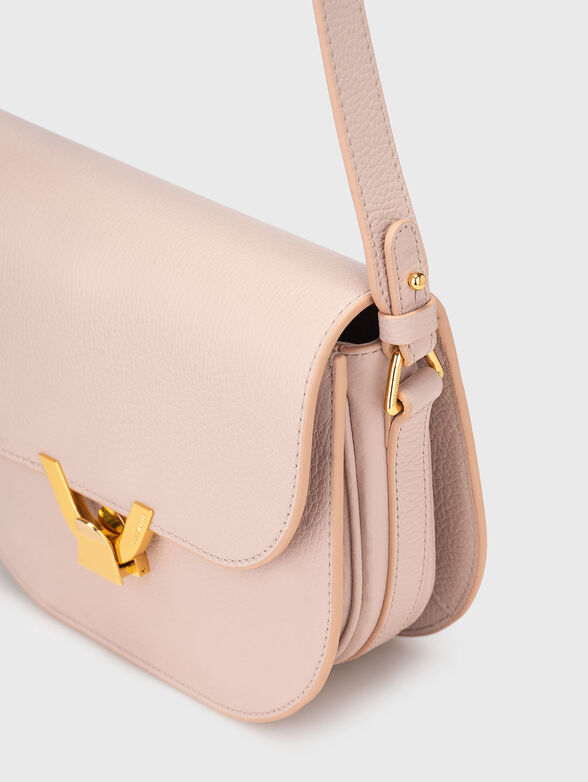 Leather crossbody bag in beige - 5