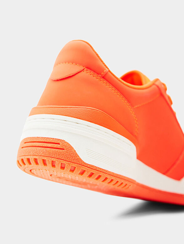 Orange sports shoes - 4