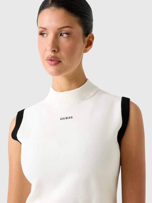 Top with contrasting details - 4