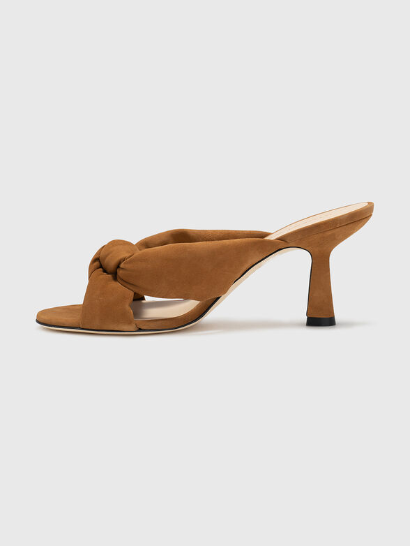Suede heeled slippers - 4