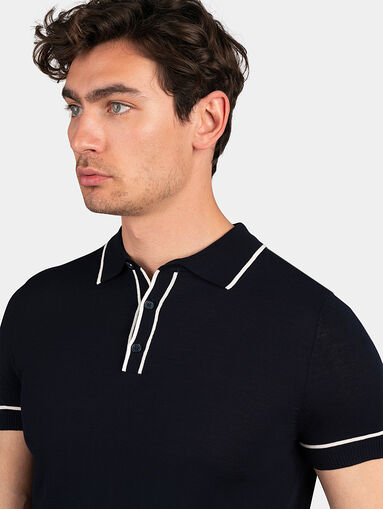 Knitted polo shirt with white accents - 4