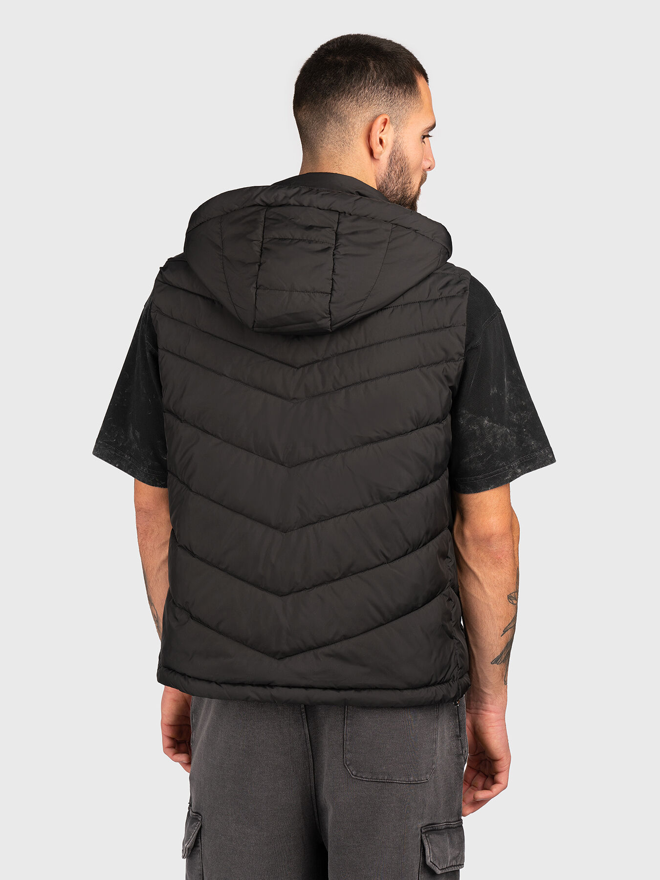 トップス bajra black vest Black vest with triangular logo brand GUESS