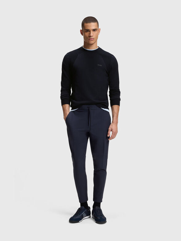 Round neck sweater - 2