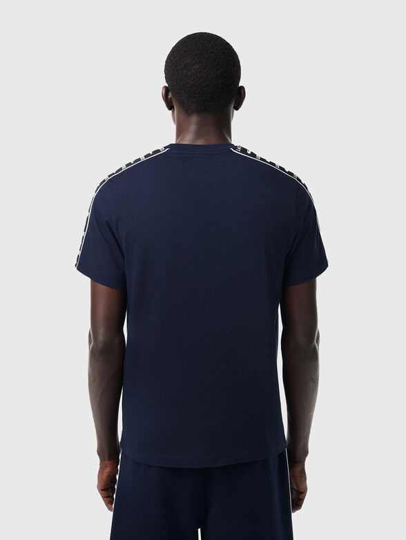 Light blue t-shirt with contrast logo detail - 2