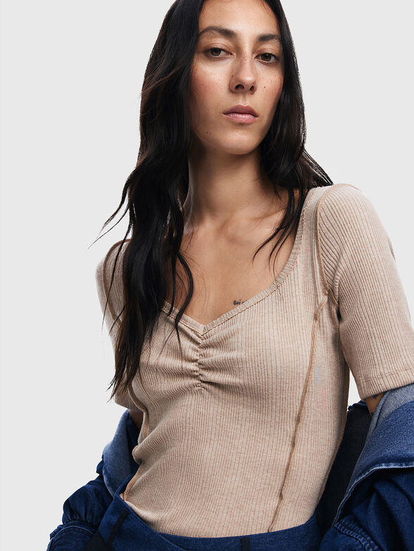 PICA blouse with short sleeves and gathered accent - 4