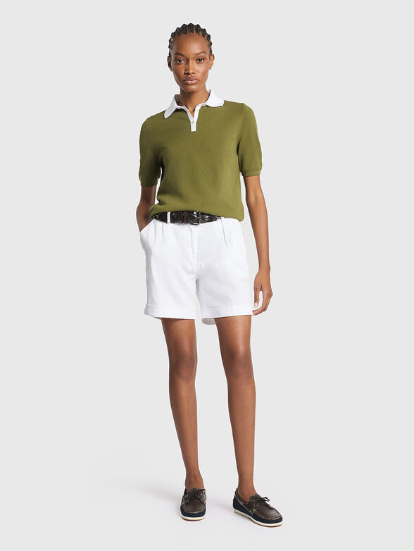 Linen shorts with logo detail - 4