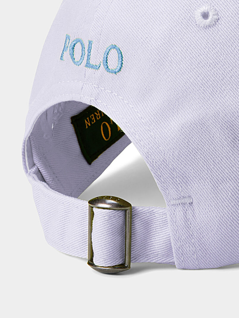 Cap with visor in pale purple color - 3