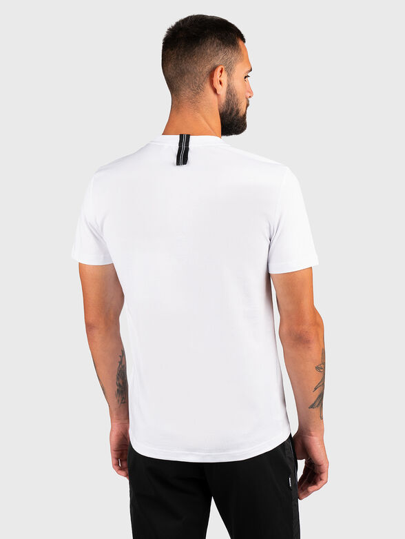 White T-shirt with contrasting logo print - 3