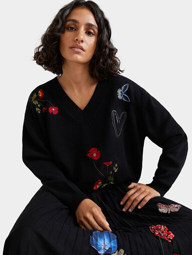 Sweater LUCA with embroidery - 5