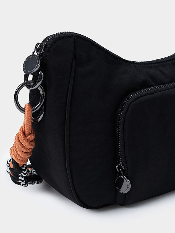 Bag with accent handle  - 4