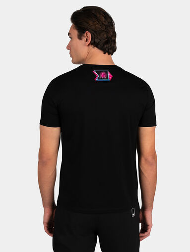 Black T-shirt with attractive pprint - 3