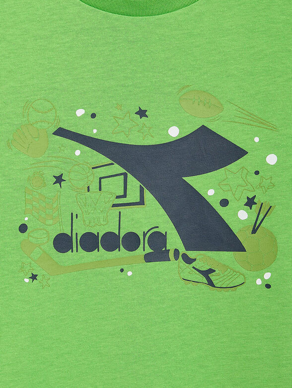 T-shirt in green color - 2