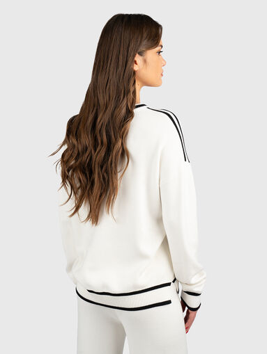 Sweater with logo on the sleeves  - 3
