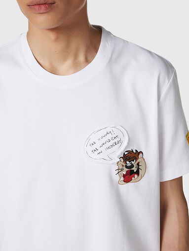 T-shirt with oval neckline and logo - 5