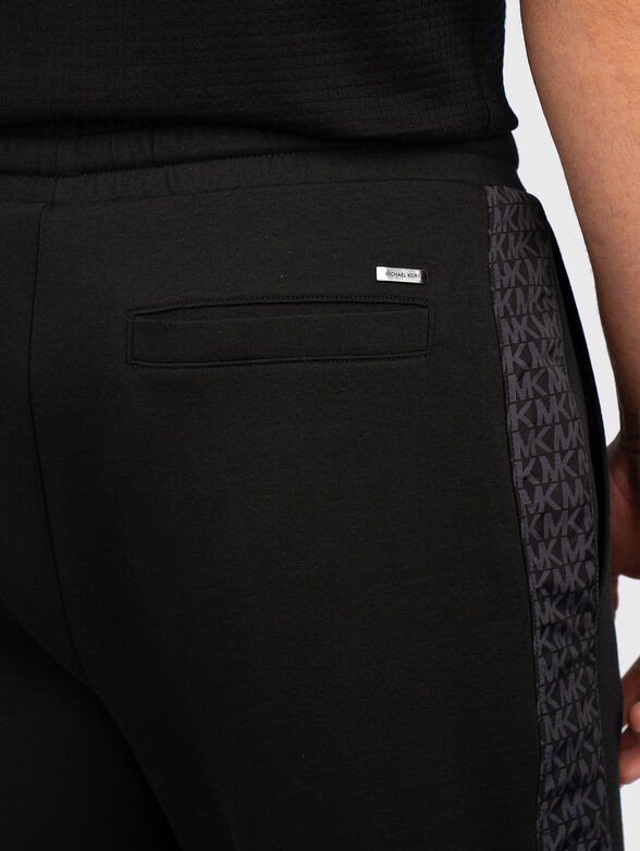 Cotton sports trousers with logo trim - 3