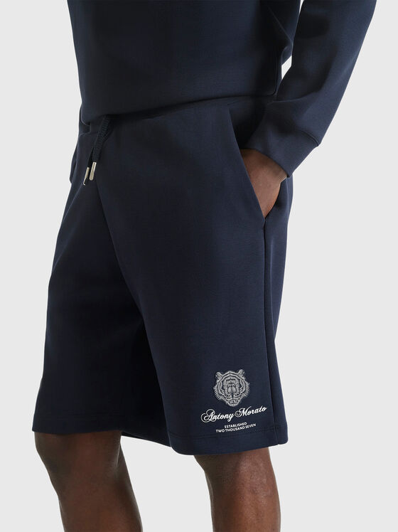 Shorts with a logo print - 1