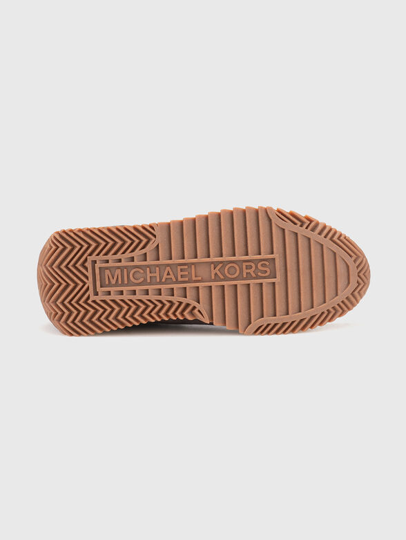 Leather sports shoes with logo - 3