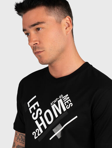 Cotton T-shirt in black color with logo print - 4