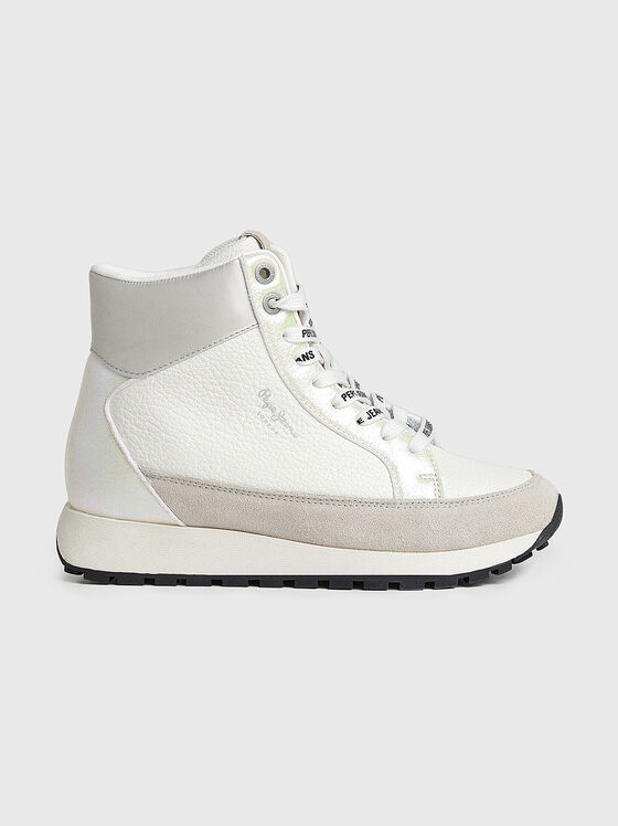 Спортни обувки с лого мотиви - 1