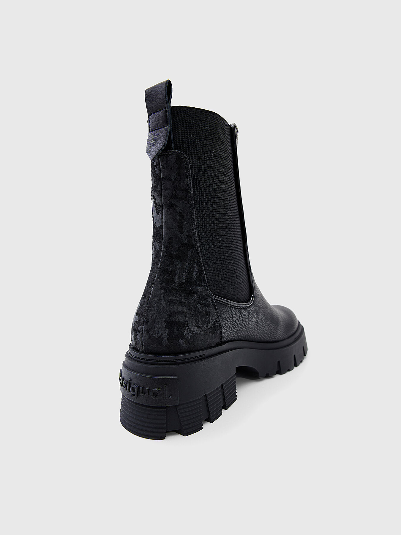 Black Chelsea boots brand DESIGUAL Globalbrandsstore en
