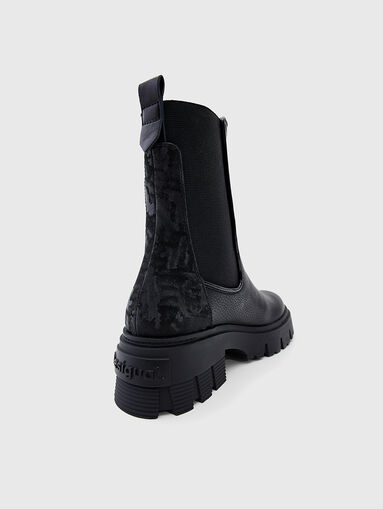 Black Chelsea boots - 3