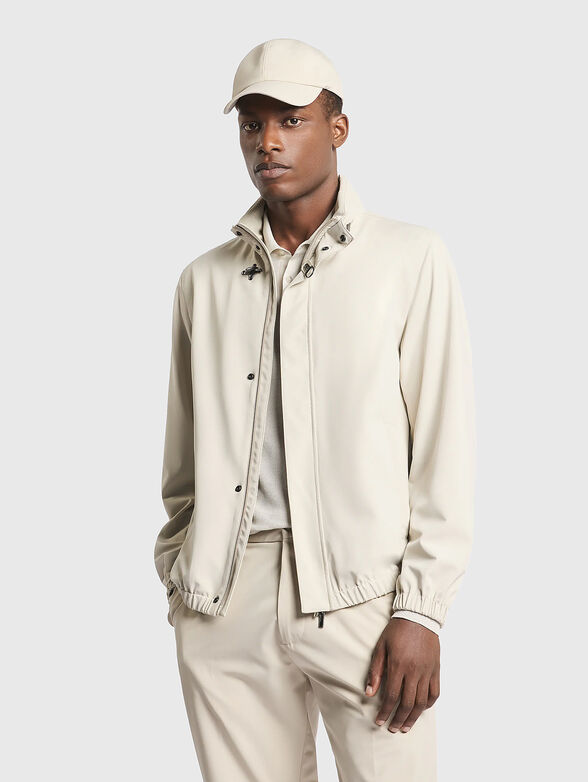 Transitional jacket with accent fastening - 1