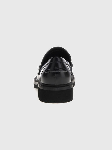 SHATHA loafers with animal print - 3