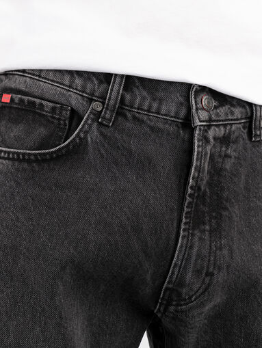 Grey jeans with logo patch - 3