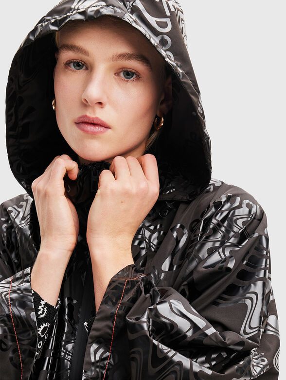 Black raincoat - 4
