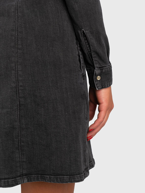 Denim dress with snap buttons - 4